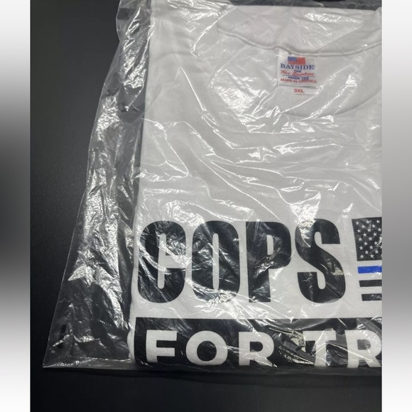 NIP Cops For Trump Thin Blue Line Shirt - Picture 3 of 5